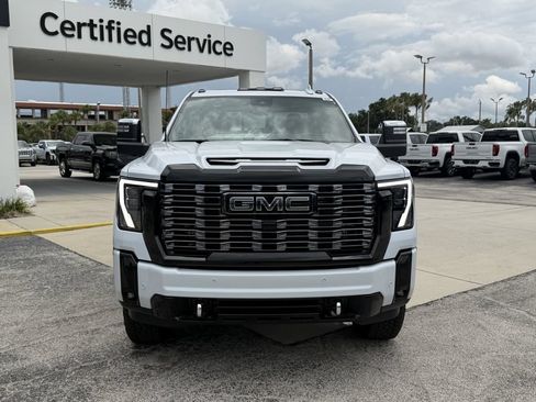 New 2026 GMC Sierra 2500 Denali Ultimate AWD/4WD image 9