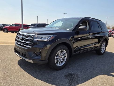 New 2026 Ford Explorer Active w/ Active Comfort Package image 29