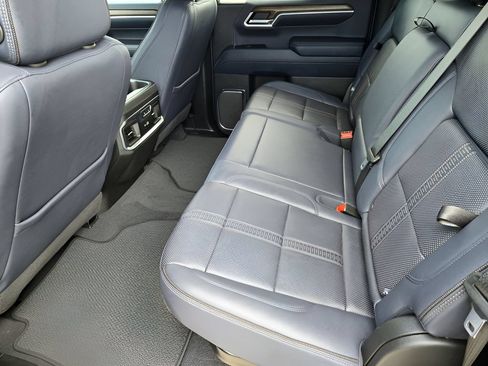 Used 2024 Chevrolet Silverado 1500 High Country w/ High Country Premium Package RWD image 29