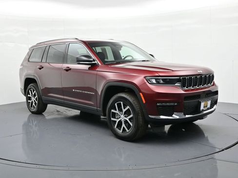 Used 2025 Jeep Grand Cherokee L Limited AWD/4WD image 4