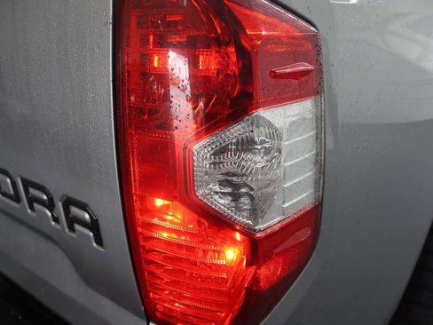 Used 2016 Toyota Tundra SR5 w/ SR5 Upgrade Package image 29