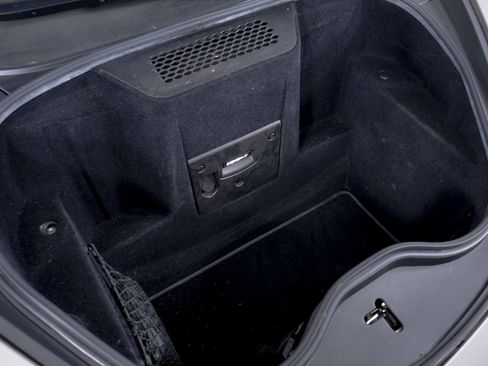 Used 2019 McLaren 570S Spider RWD image 21