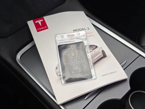 Used 2023 Tesla Model 3 Standard Range image 35
