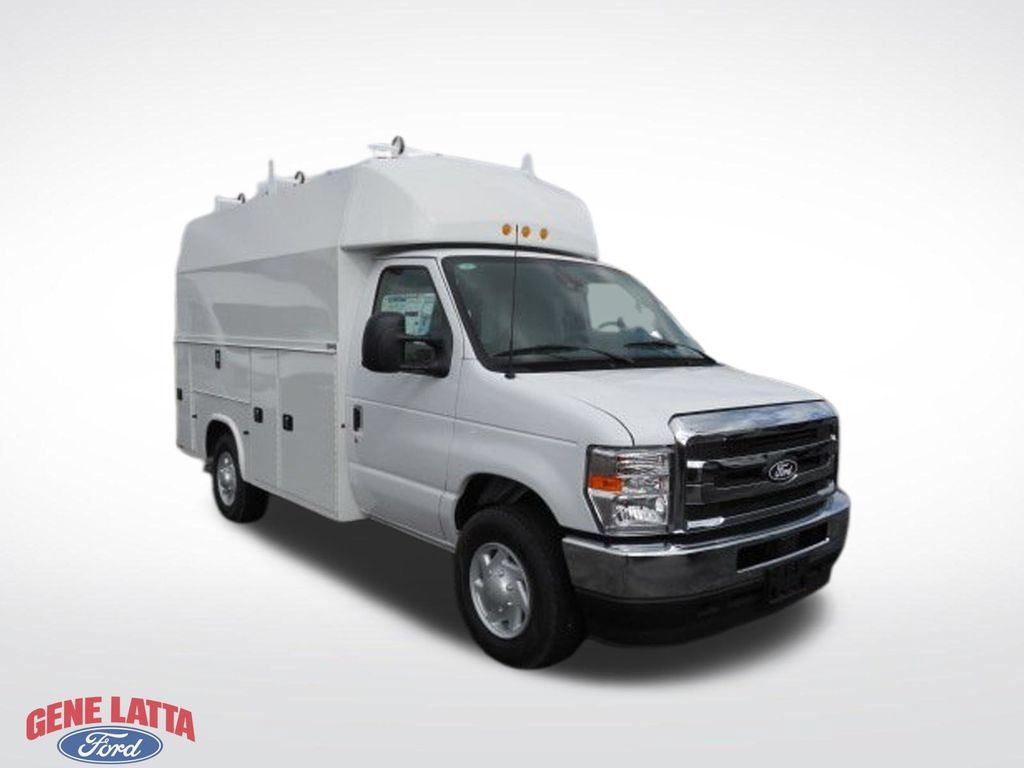 New 2026 Ford E-350 and Econoline 350 Super Duty w/ Power Equipment Group RWD 360° Tour