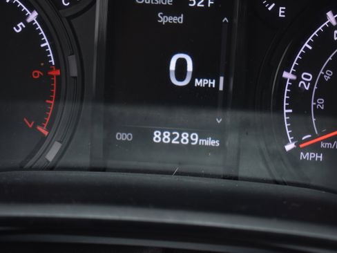 Used 2022 Toyota 4Runner SR5 image 34