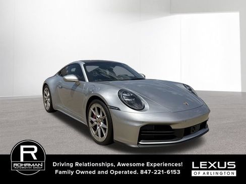 Used 2025 Porsche 911 Carrera S RWD image 3