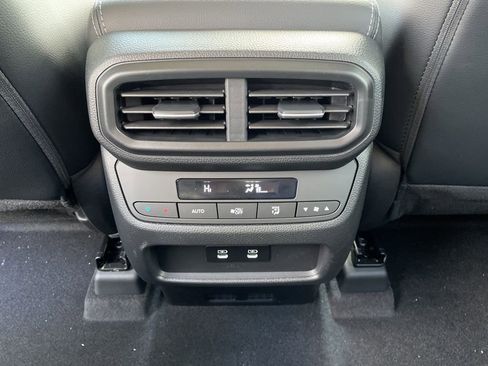 New 2026 Honda Pilot Touring image 14