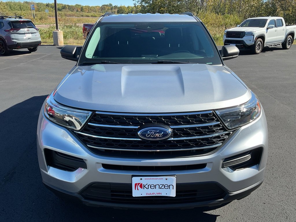 Used 2020 Ford Explorer XLT w/ Comfort Package AWD/4WD image 2