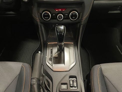 Used 2021 Subaru Crosstrek 2.0i Premium w/ Moonroof Package image 11