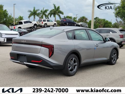 New 2026 Kia K4 FWD image 6