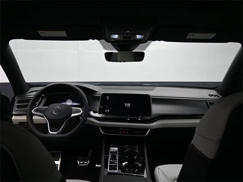 New 2026 Volkswagen Atlas Cross Sport SEL Premium R-Line image 10