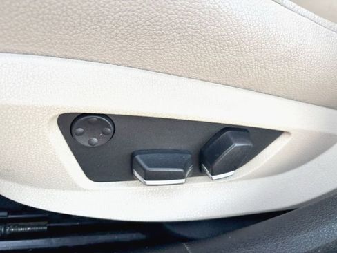 Used 2013 BMW 528i xDrive Sedan image 17