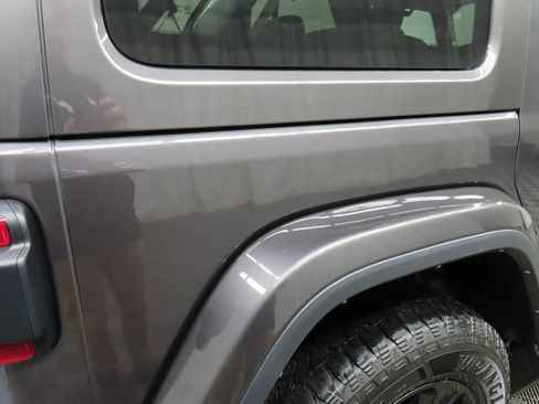 Used 2021 Jeep Wrangler Unlimited Sahara image 30