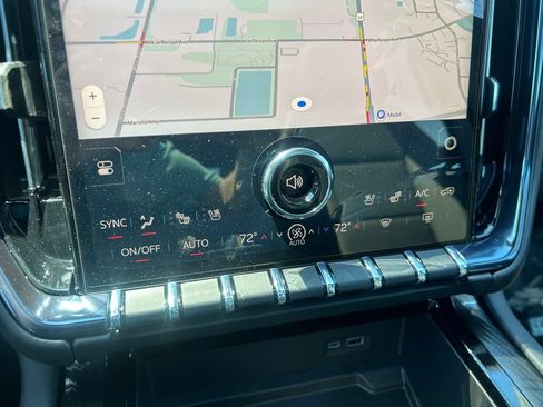 New 2026 GMC Yukon Denali Ultimate AWD/4WD image 27