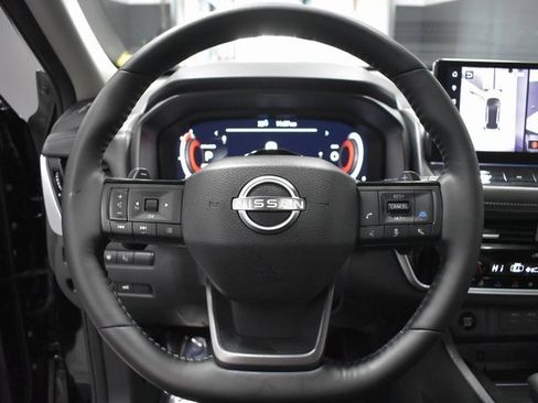 Certified 2025 Nissan Rogue SL w/ Tech Package image 30