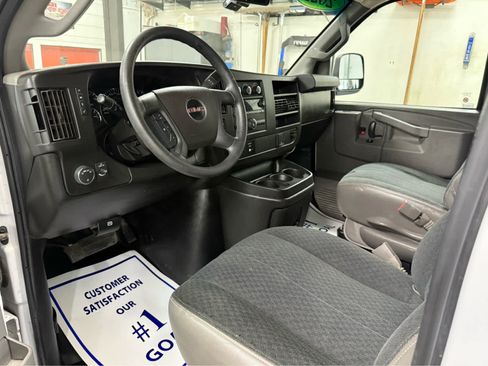 Used 2021 GMC Savana 2500 w/ Driver Convenience Package RWD image 10