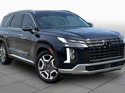 Used 2024 Hyundai Palisade SEL FWD image 3