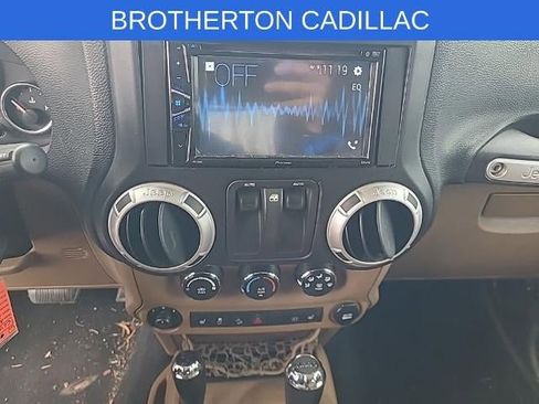 Used 2011 Jeep Wrangler Sahara w/ Dual Top Group image 13