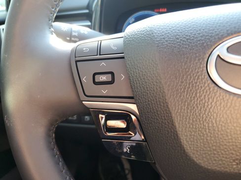Used 2025 Toyota Camry XSE FWD image 22