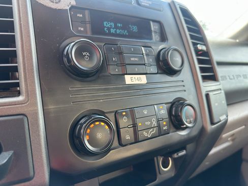 Used 2019 Ford F250 XL w/ Power Equipment Group RWD image 21