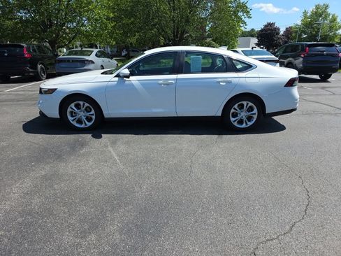 Certified 2023 Honda Accord LX image 4