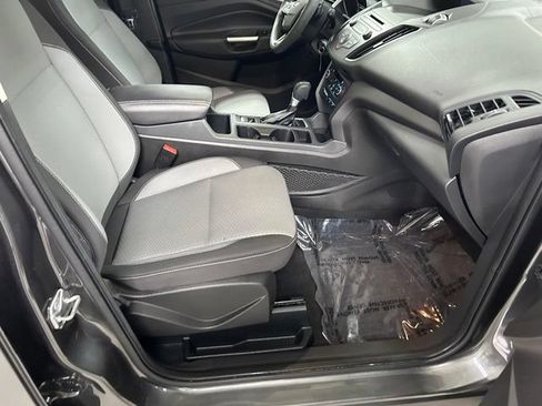 Used 2017 Ford Escape SE AWD/4WD image 13