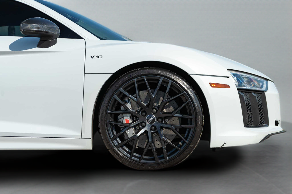 Used 2018 Audi R8 V10 plus AWD/4WD image 14