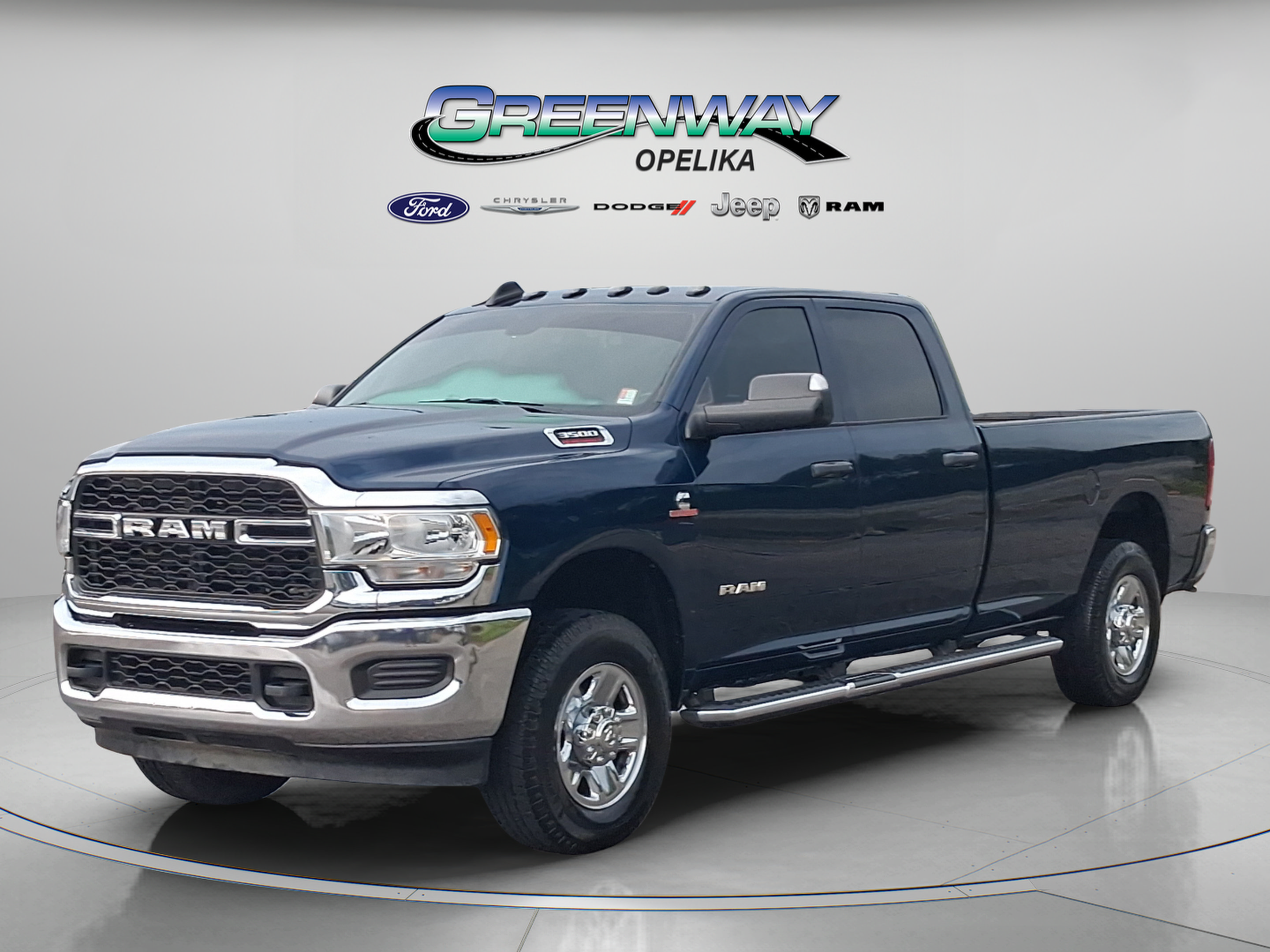 Used 2022 RAM 3500 Tradesman AWD/4WD image 3