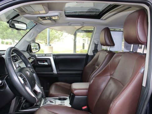 Used 2018 Toyota 4Runner Limited AWD/4WD image 7