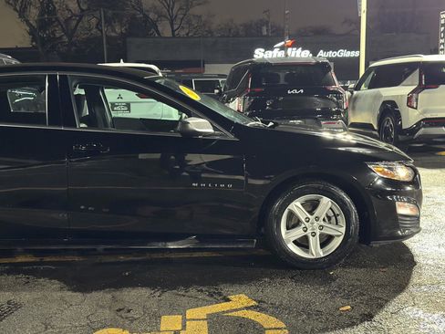 Used 2022 Chevrolet Malibu LS image 8