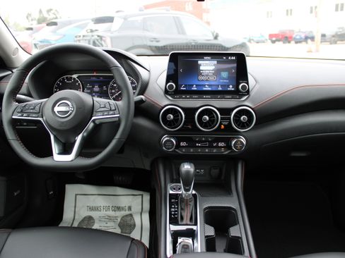 Certified 2024 Nissan Sentra SR w/ SR Premium Package image 15