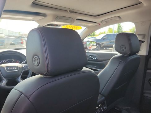 Used 2023 GMC Acadia AT4 w/ Technology Package AWD/4WD image 16