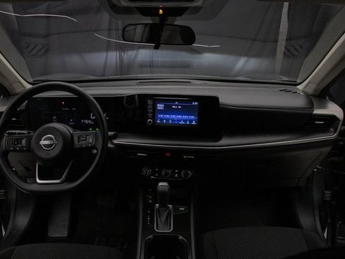 Used 2025 Nissan Kicks S image 21