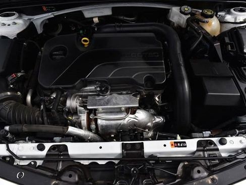 Used 2024 Chevrolet Malibu LT image 22