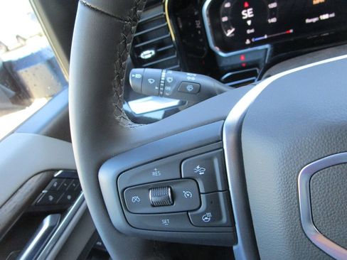 New 2026 GMC Sierra 2500 SLT w/ SLT Premium Package image 39