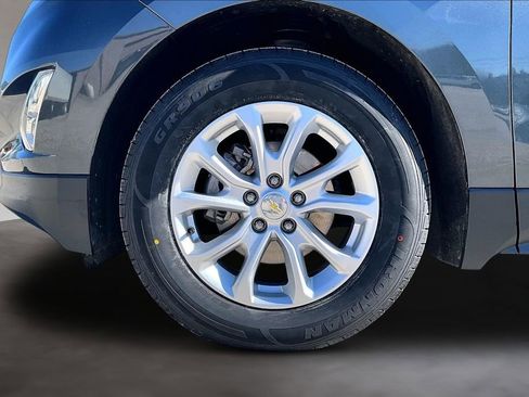 Used 2018 Chevrolet Equinox LS image 31