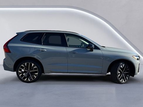 New 2026 Volvo XC60 B5 Ultra w/ Protection Package Premier image 2