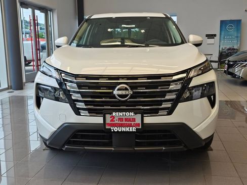 New 2026 Nissan Rogue SV AWD/4WD image 2