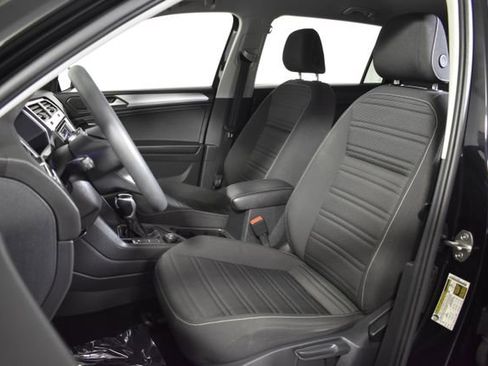 Used 2022 Volkswagen Tiguan S AWD/4WD image 9