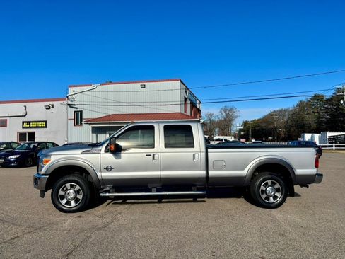 Used 2011 Ford F250 Lariat w/ Lariat Interior Pkg image 5