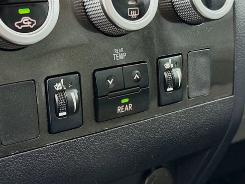 Used 2020 Toyota Sequoia Limited AWD/4WD image 22
