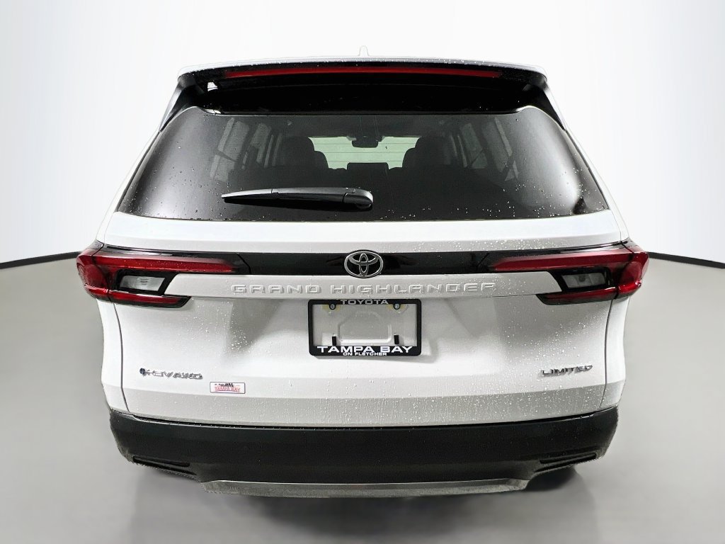 New 2026 Toyota Grand Highlander AWD Hybrid image 4