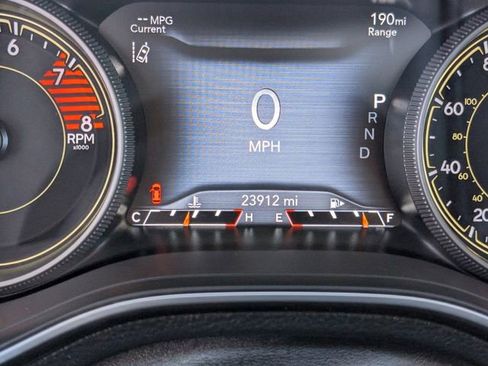 Used 2022 Jeep Cherokee Limited image 15