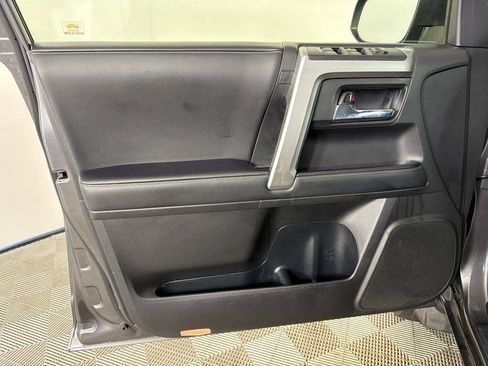 Used 2020 Toyota 4Runner SR5 RWD image 11