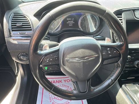 Used 2019 Chrysler 300 S RWD image 9