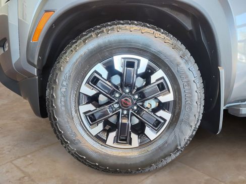 Certified 2024 Nissan Frontier Pro-X w/ Technology Package image 28