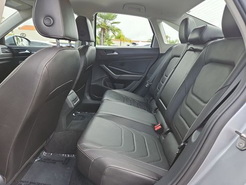 Used 2022 Volkswagen Jetta SEL image 44