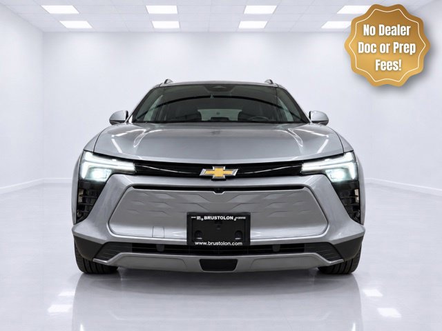 Used 2024 Chevrolet Blazer EV LT AWD/4WD image 2