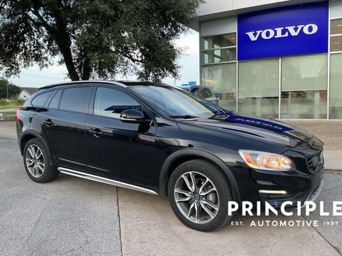Used 2018 Volvo V60 T5 Cross Country w/ Convenience Package AWD/4WD image 1