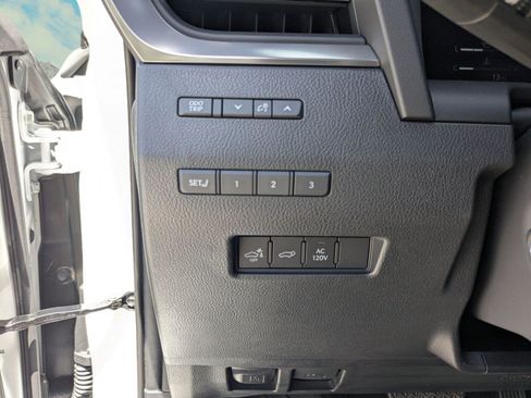 Certified 2026 Lexus GX 550 w/ Accessory Package (2T) AWD/4WD image 16